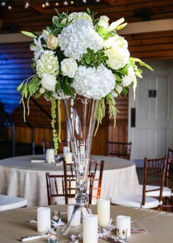 hydrangea-flowers-wedding-centerpiece