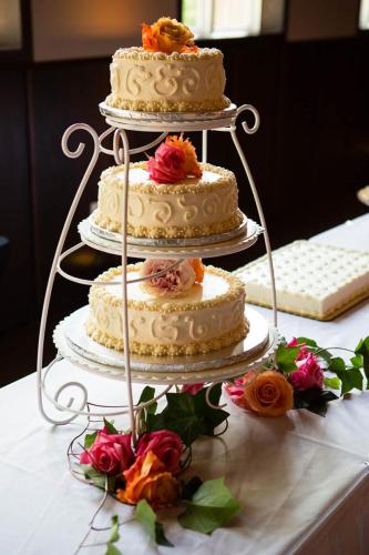 Flowers For The Wedding Cake, Appleton WI Wedding Florist, Memorial Florists